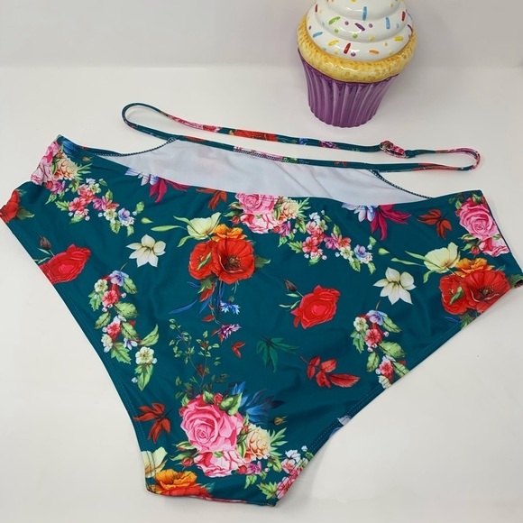 Rosegal Floral Swim Bottoms - Picture 2 of 6